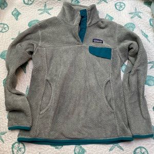 Women’s Patagonia Pullover. Size Small.